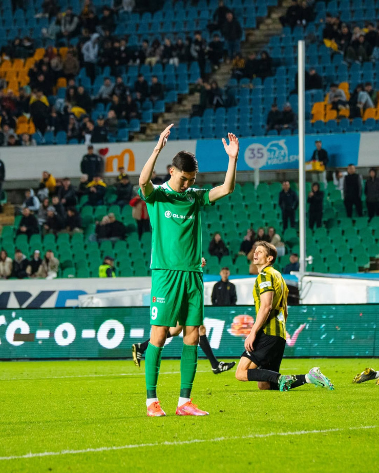 Бакдаулет Зульфикаров в составе