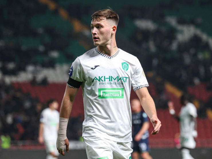 Максим Самородов в игре за