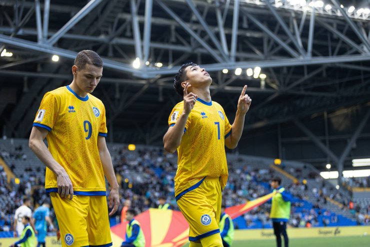 Галымжан Кенжебек в сборной Казахстана