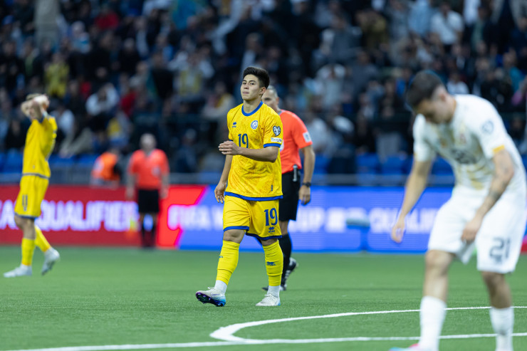 Дастан Сатпаев в матче Казахстан - Северная Македония