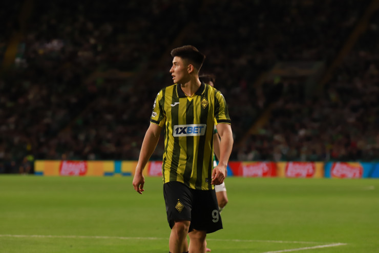 Дастан Сатпаев в матче 