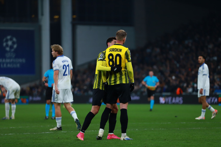 Адилет Садыбеков и Егор Сорокин в игре против 