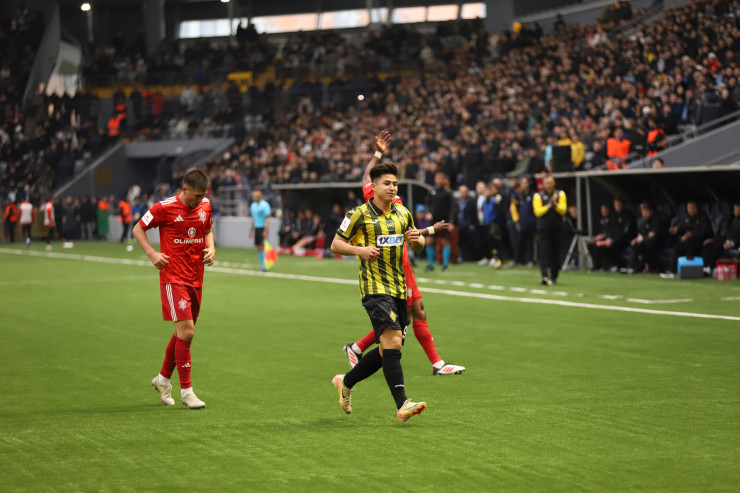 Дастан Сатпаев в матче за Суперкубок Казахстана-2025