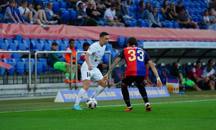 Самат Жарынбетов против Риккардо Калафьори