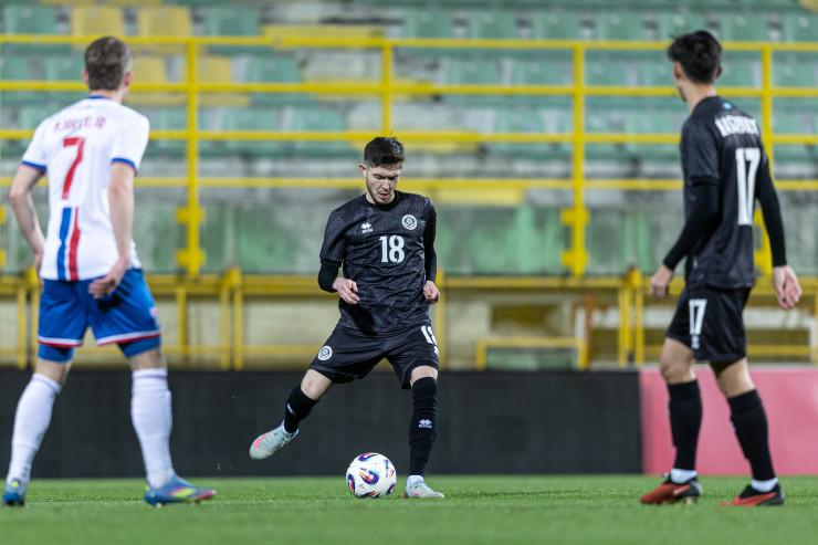 Динмухамед Караман в сборной Казахстана