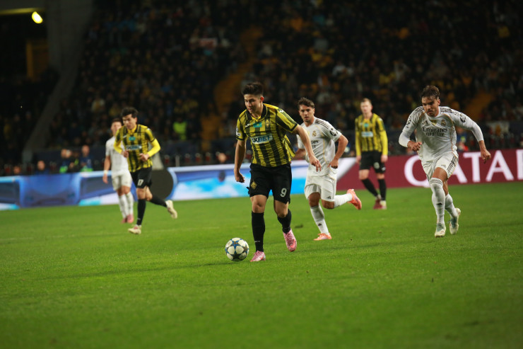 Дастан Сатпаев в матче с