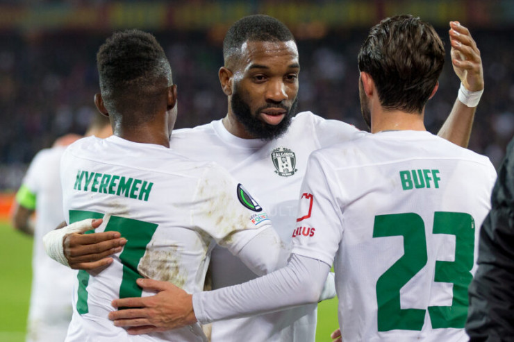 Футболисты