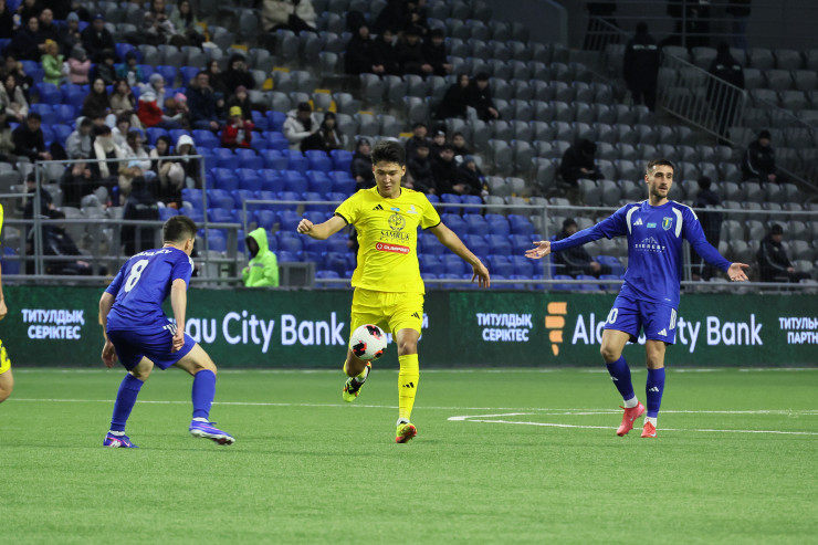 Алибек Касым дебютировал за