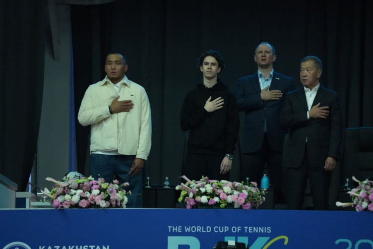 Михаил Шайдоров и Ербол Хамитов на теннисе