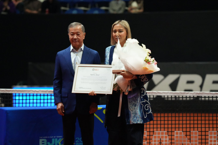 Булат Утемуратов и Зарина Дияс