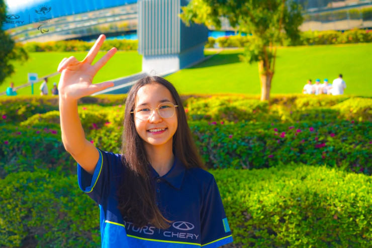 Адель Калиева &ndash; четырехкратная золотая медалистка AYPG 2025 на дистанциях 400 м, 200 м, 100 м и 50 м